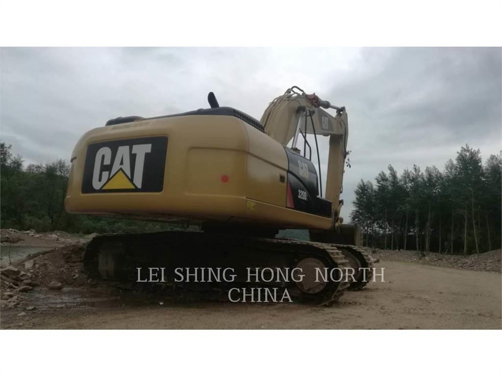CAT 320D2 Pásové rýpadlá