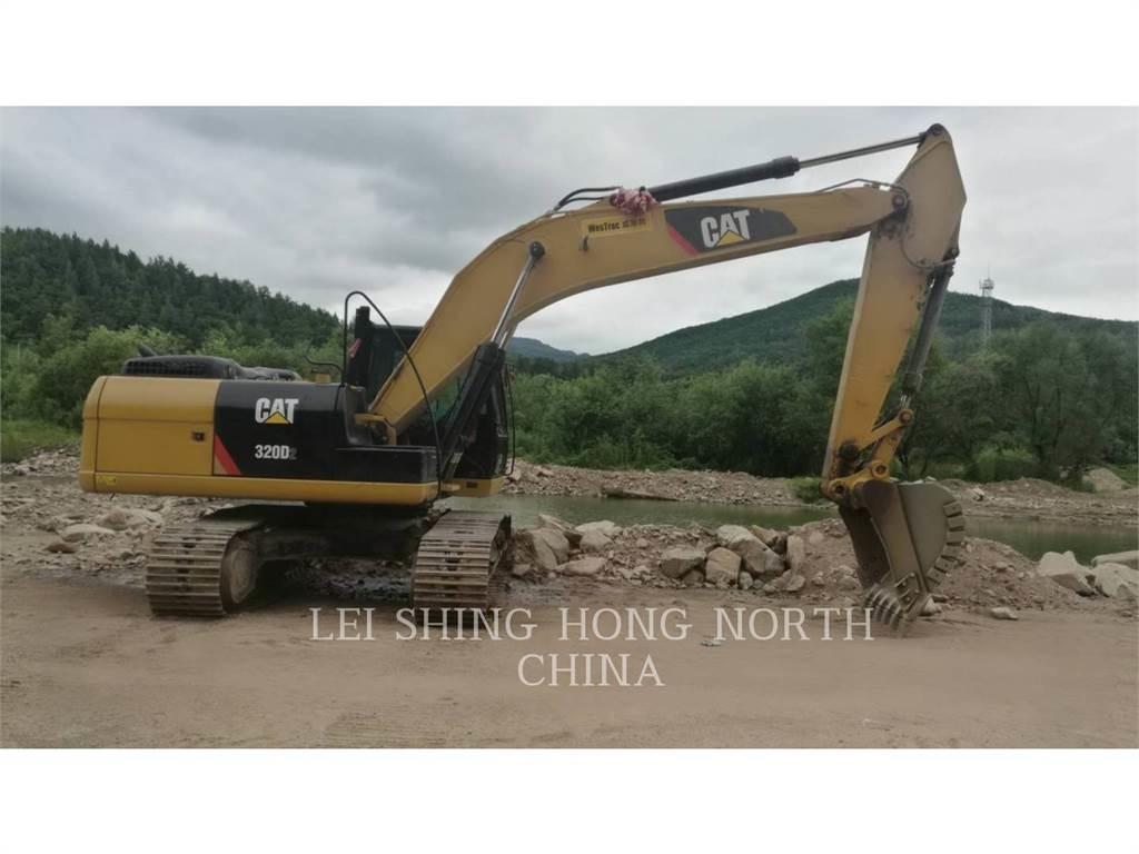 CAT 320D2 Pásové rýpadlá