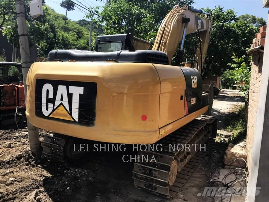CAT 320D2 Pásové rýpadlá