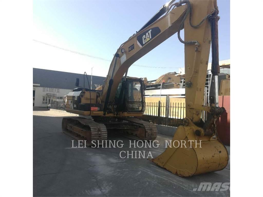 CAT 320D2L Pásové rýpadlá