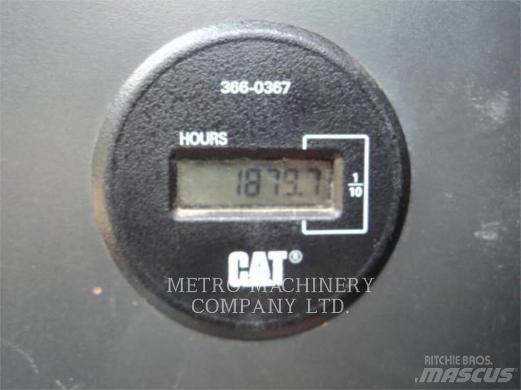 CAT 320DGC Pásové rýpadlá