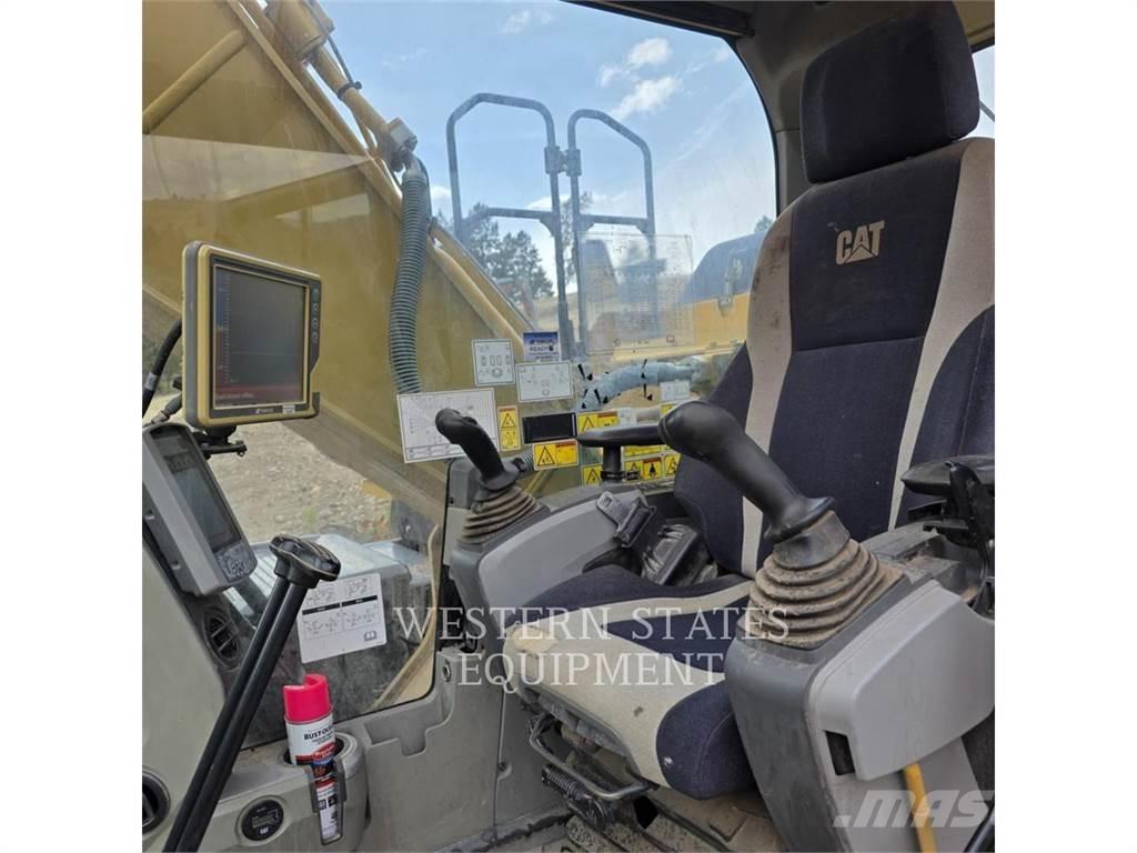 CAT 320E Pásové rýpadlá