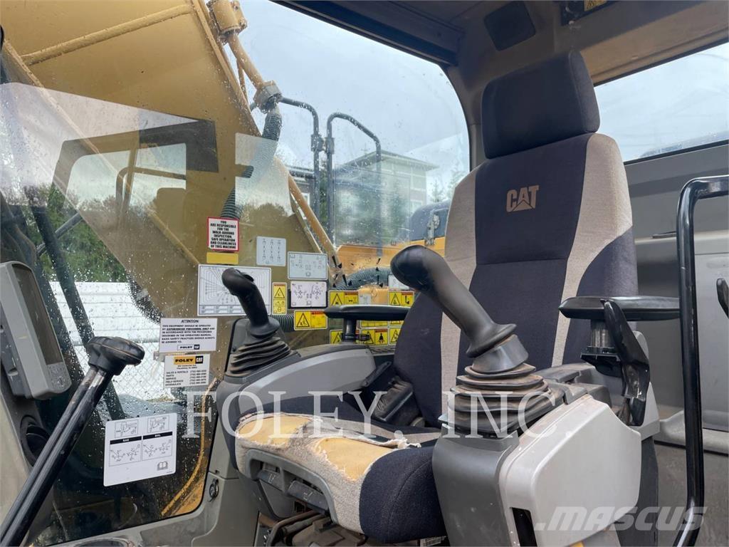 CAT 320EL Pásové rýpadlá