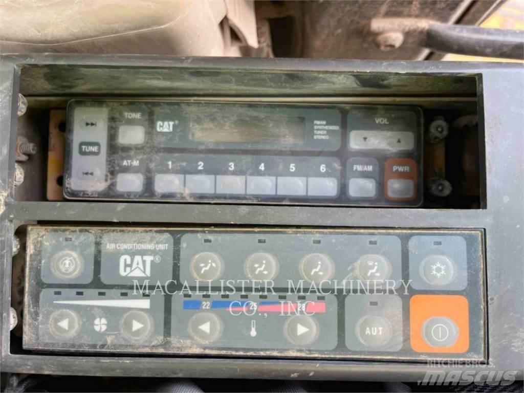 CAT 321CLCR Pásové rýpadlá