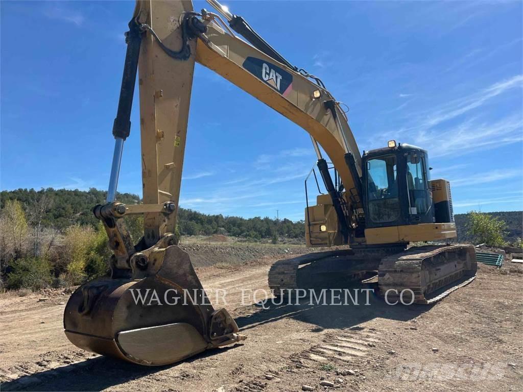CAT 321DL TCIR Pásové rýpadlá