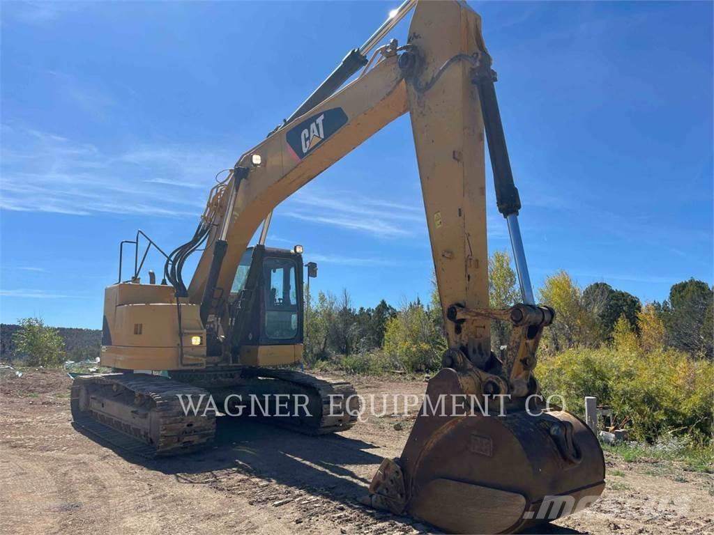 CAT 321DL TCIR Pásové rýpadlá