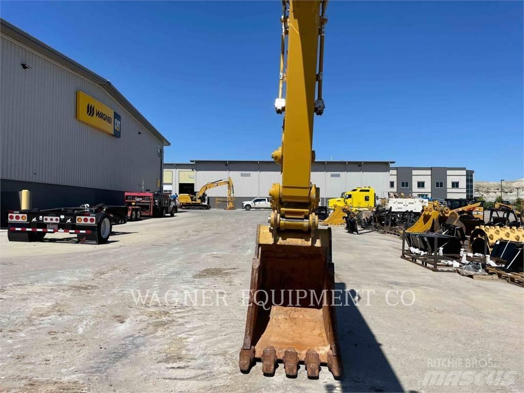 CAT 323 Pásové rýpadlá