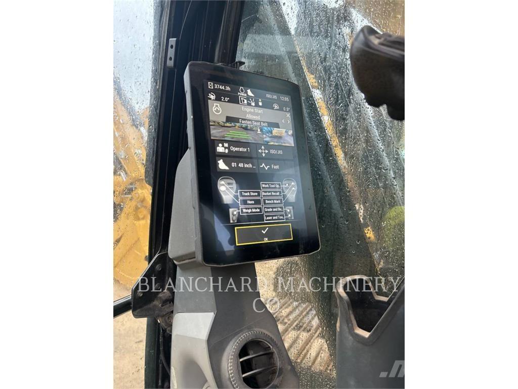 CAT 323 Pásové rýpadlá