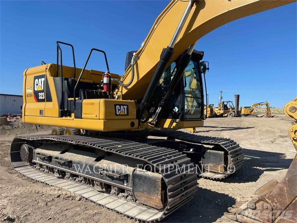 CAT 323 Pásové rýpadlá