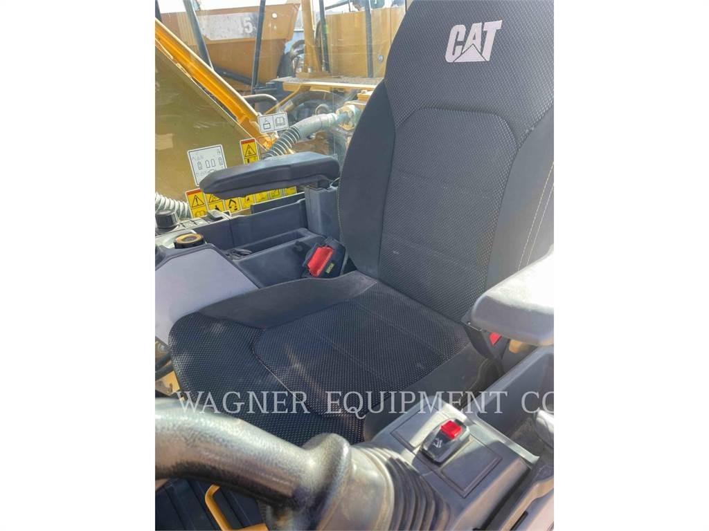 CAT 323 Pásové rýpadlá