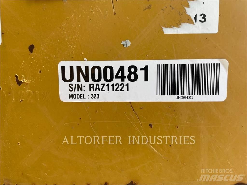 CAT 323-07 Pásové rýpadlá
