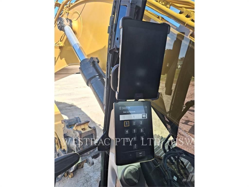 CAT 323-07 Pásové rýpadlá