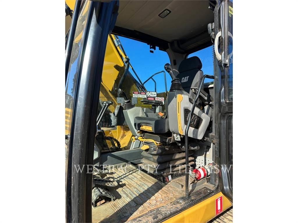 CAT 323-07 Pásové rýpadlá
