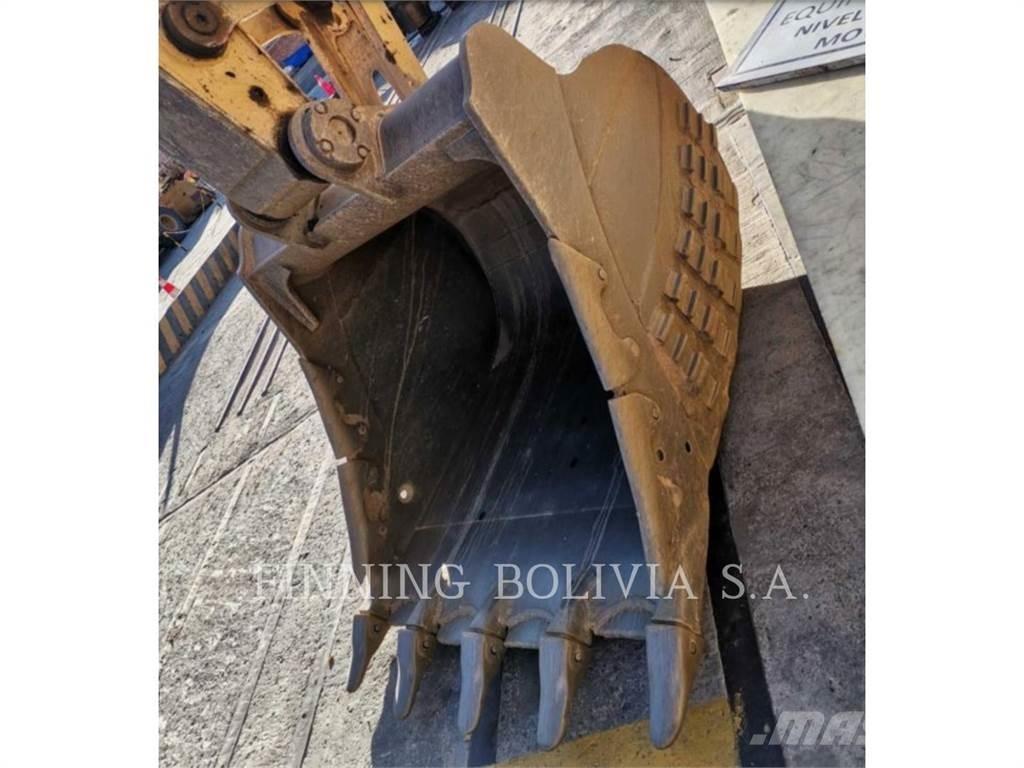 CAT 323-07 Pásové rýpadlá