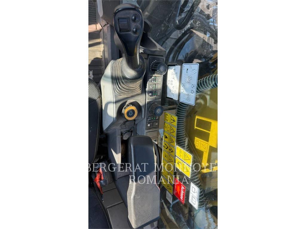 CAT 323-07 Pásové rýpadlá