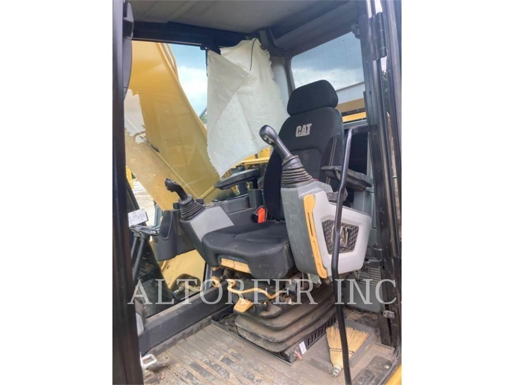 CAT 323-07 Pásové rýpadlá