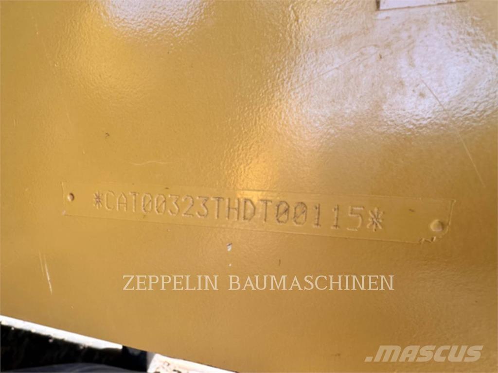 CAT 323-07B Pásové rýpadlá