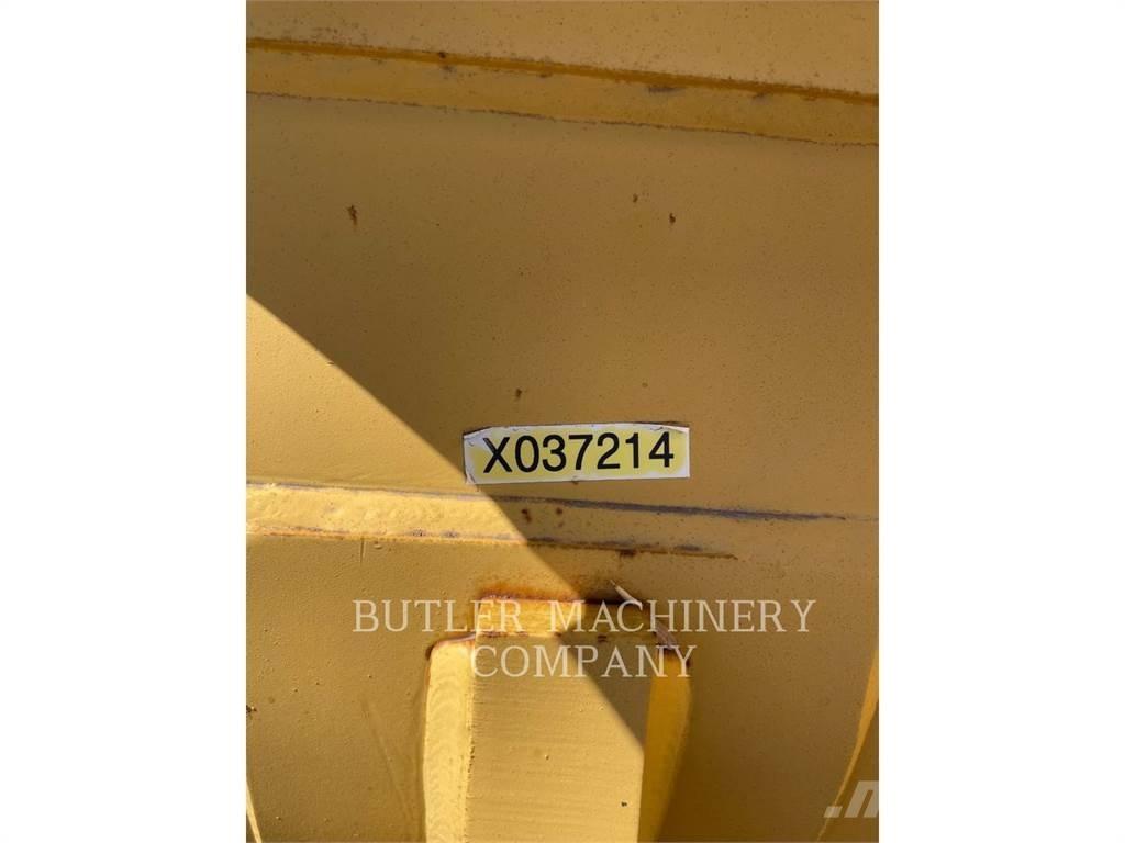 CAT 323 BUCKET Lopaty