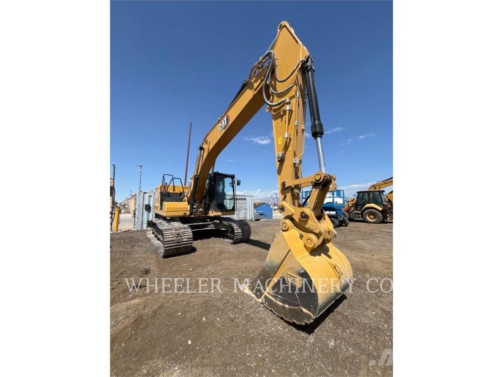 CAT 323 CF Pásové rýpadlá