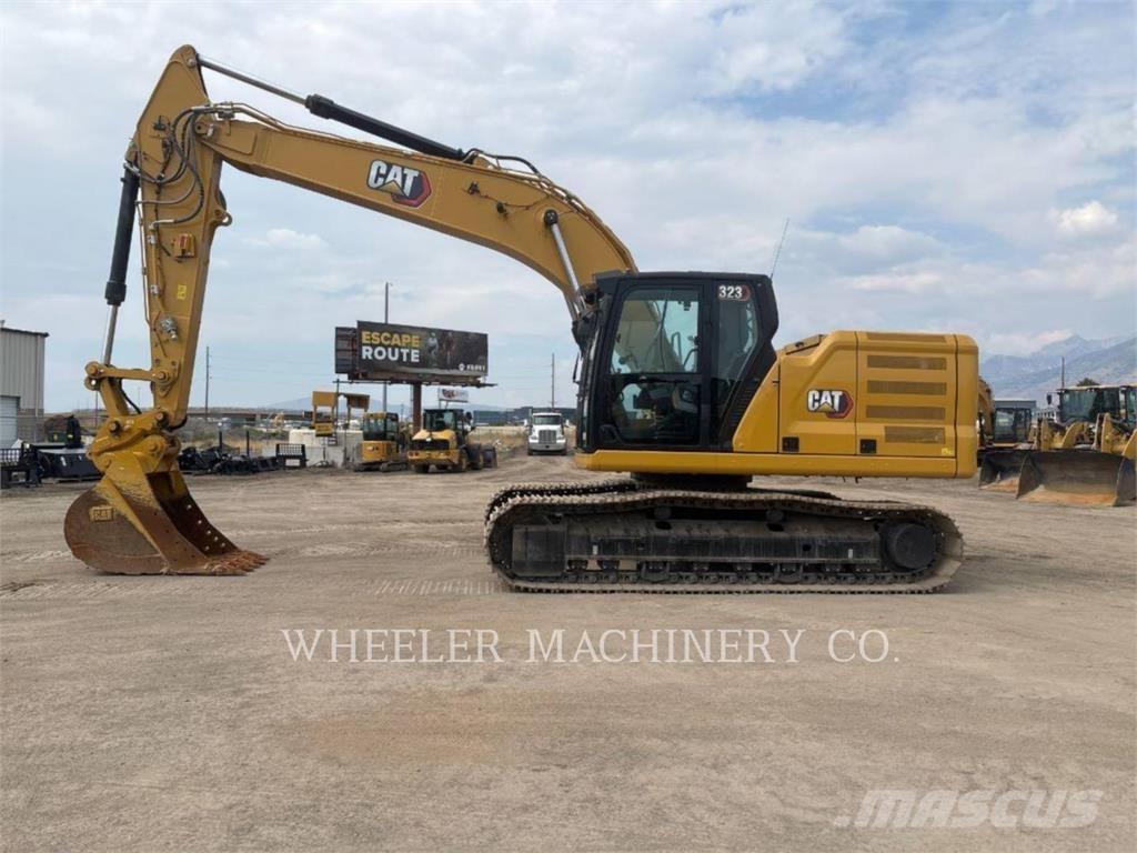 CAT 323 CF Pásové rýpadlá