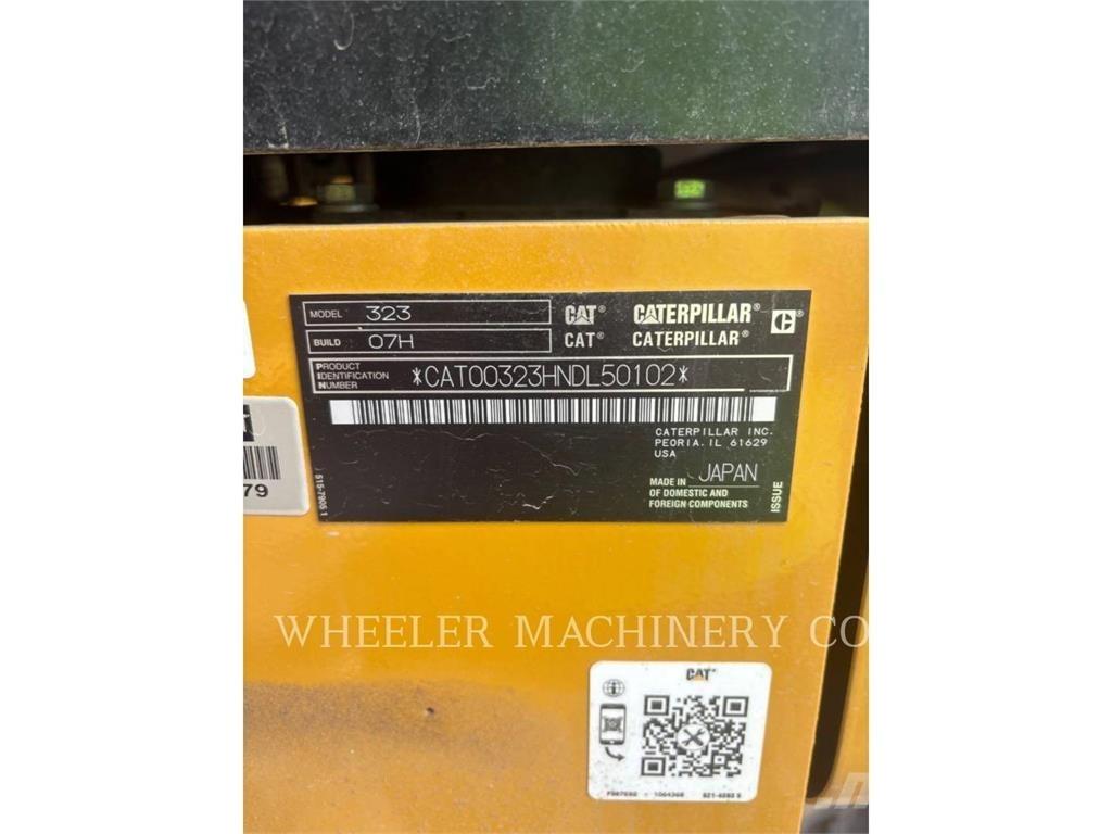 CAT 323 CF Pásové rýpadlá