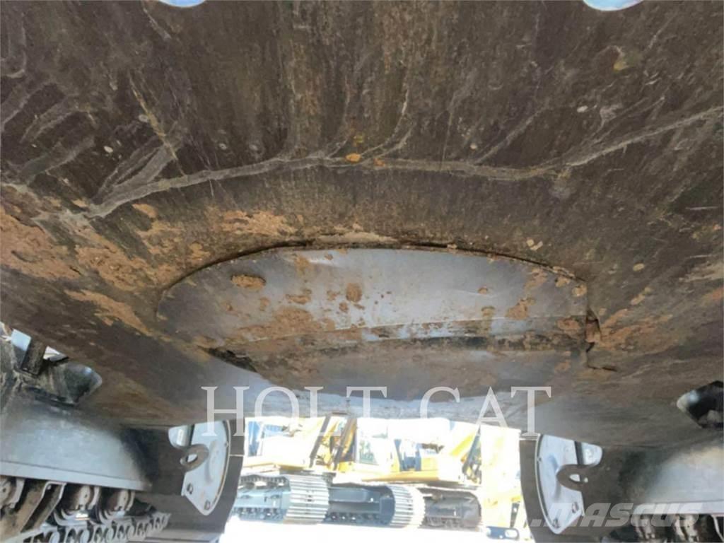 CAT 323 TC Pásové rýpadlá
