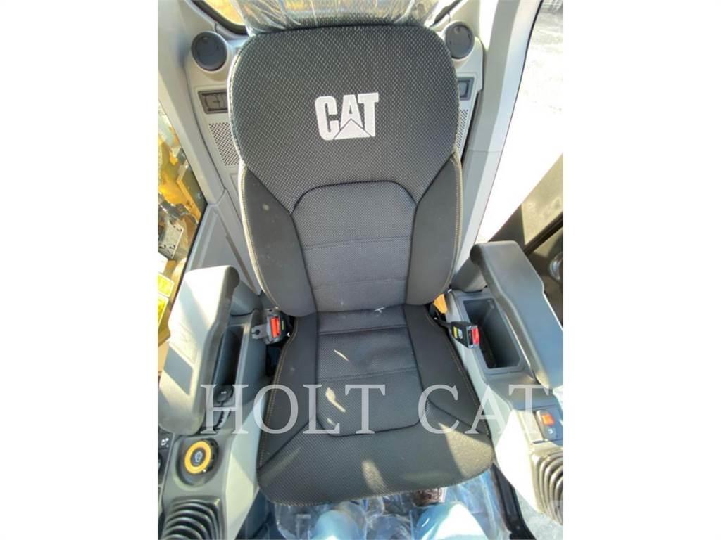 CAT 323 TC Pásové rýpadlá