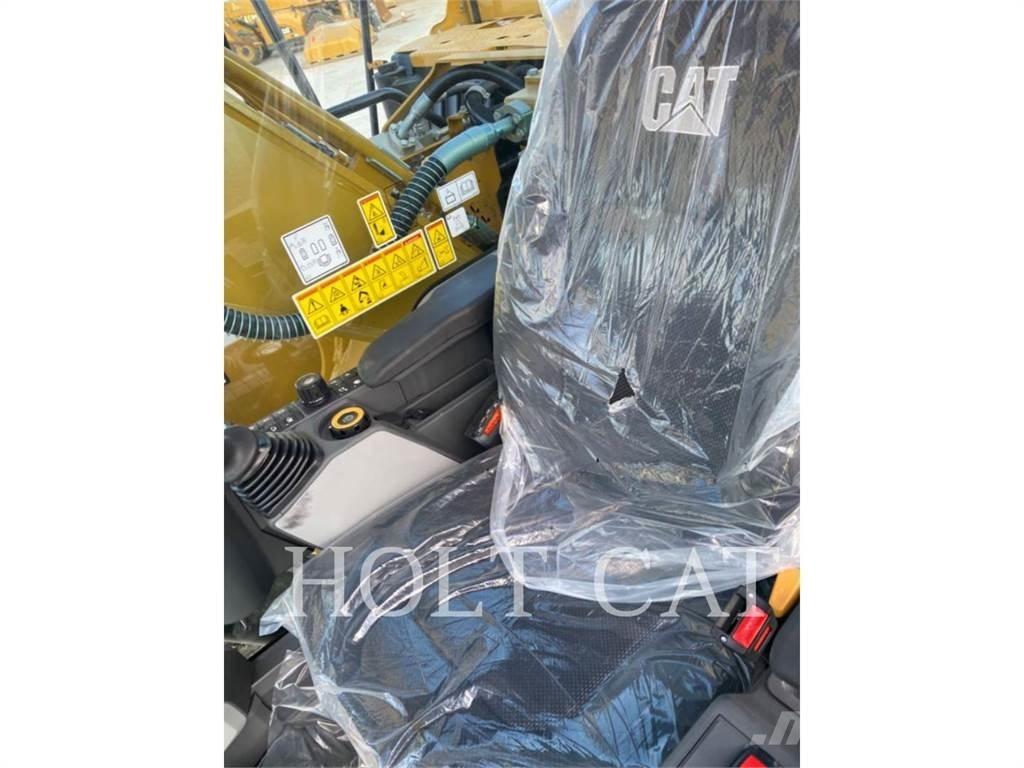 CAT 323 TC Pásové rýpadlá