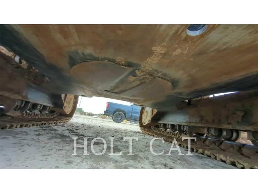 CAT 323 TC Pásové rýpadlá