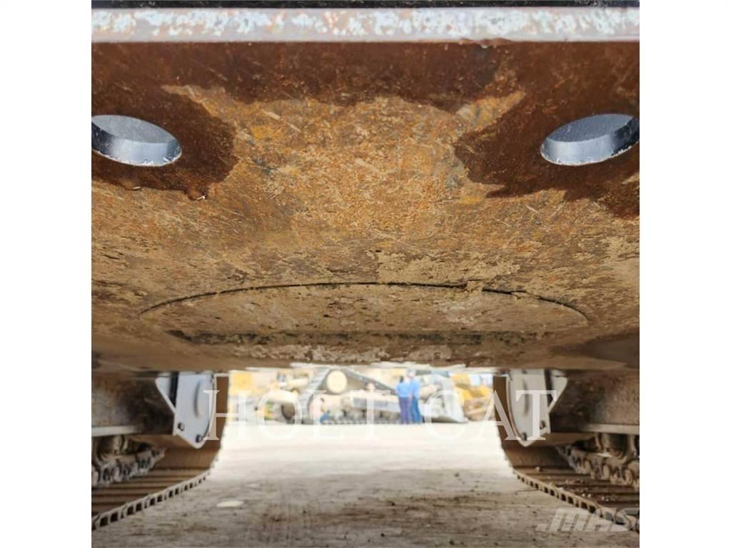 CAT 323 TC Pásové rýpadlá