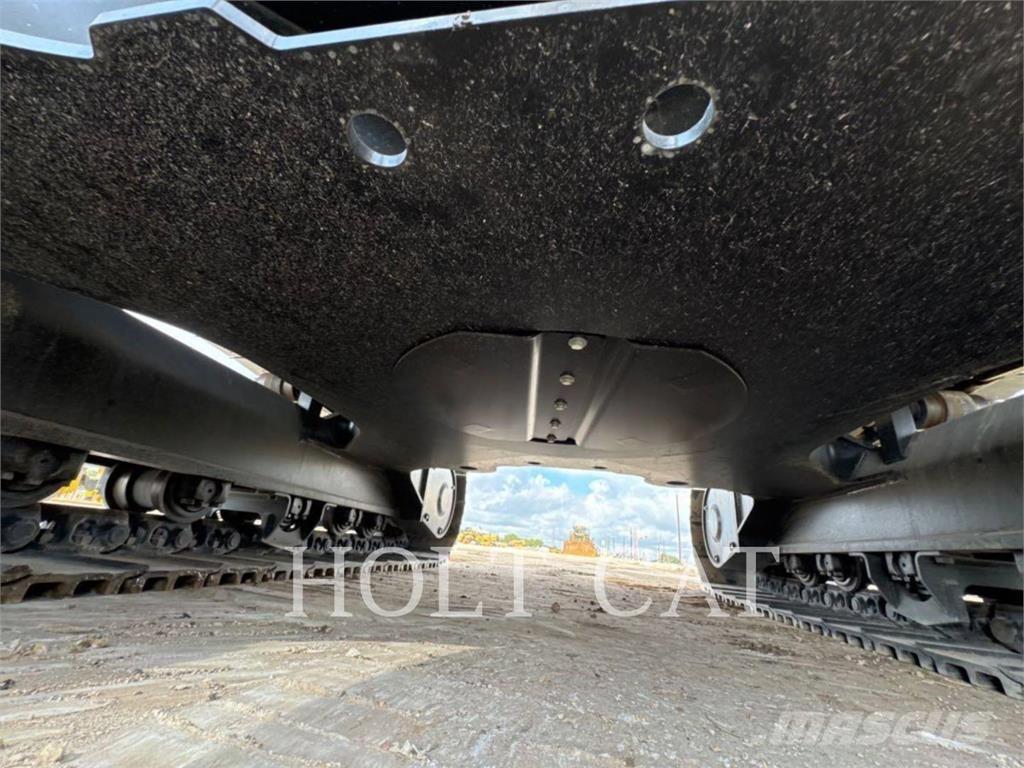 CAT 323 TC Kolesové nakladače