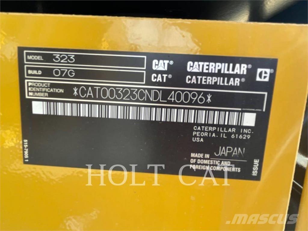 CAT 323 TC Pásové rýpadlá