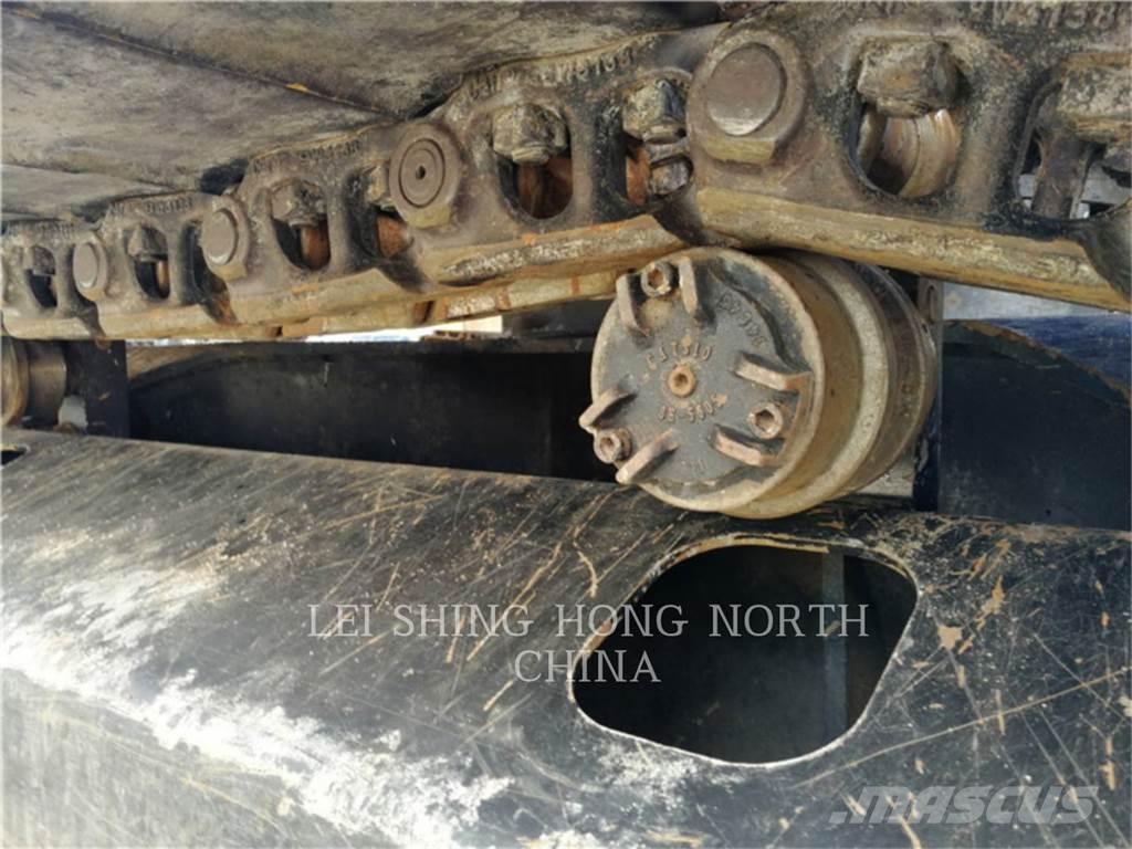 CAT 323D2L Pásové rýpadlá