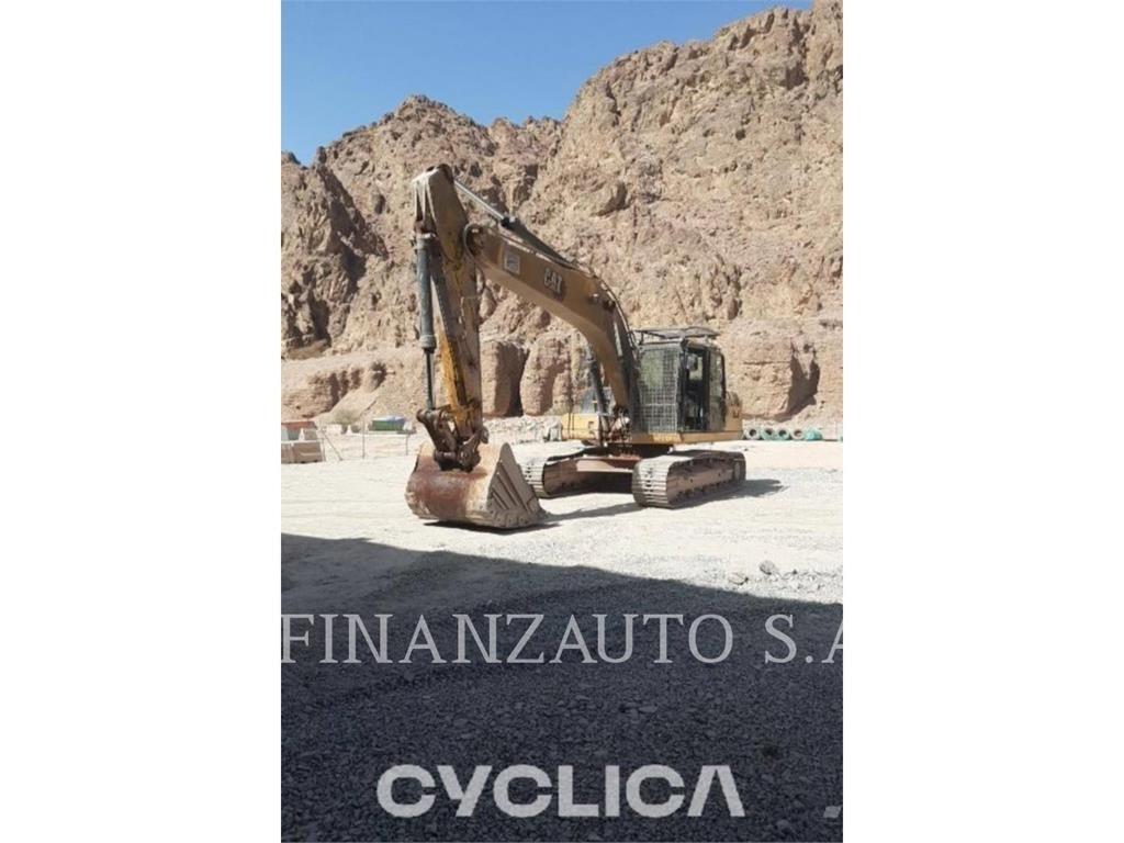 CAT 323DLN Pásové rýpadlá