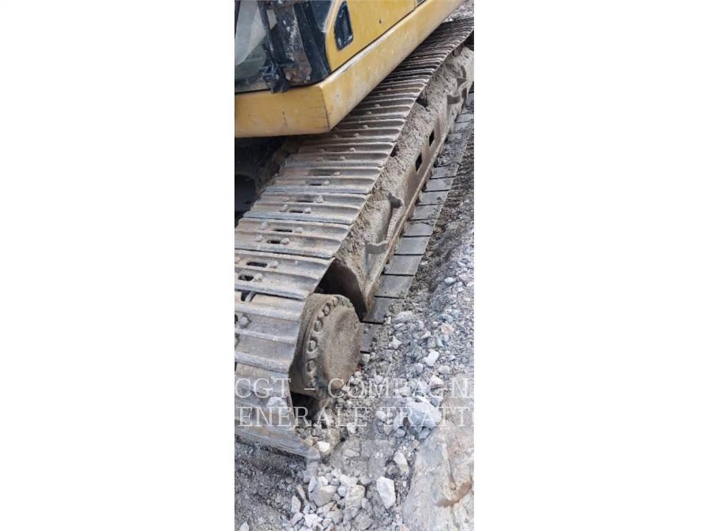 CAT 323DSA Pásové rýpadlá