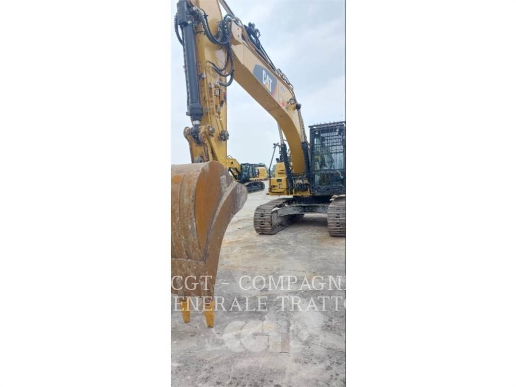 CAT 323F Pásové rýpadlá