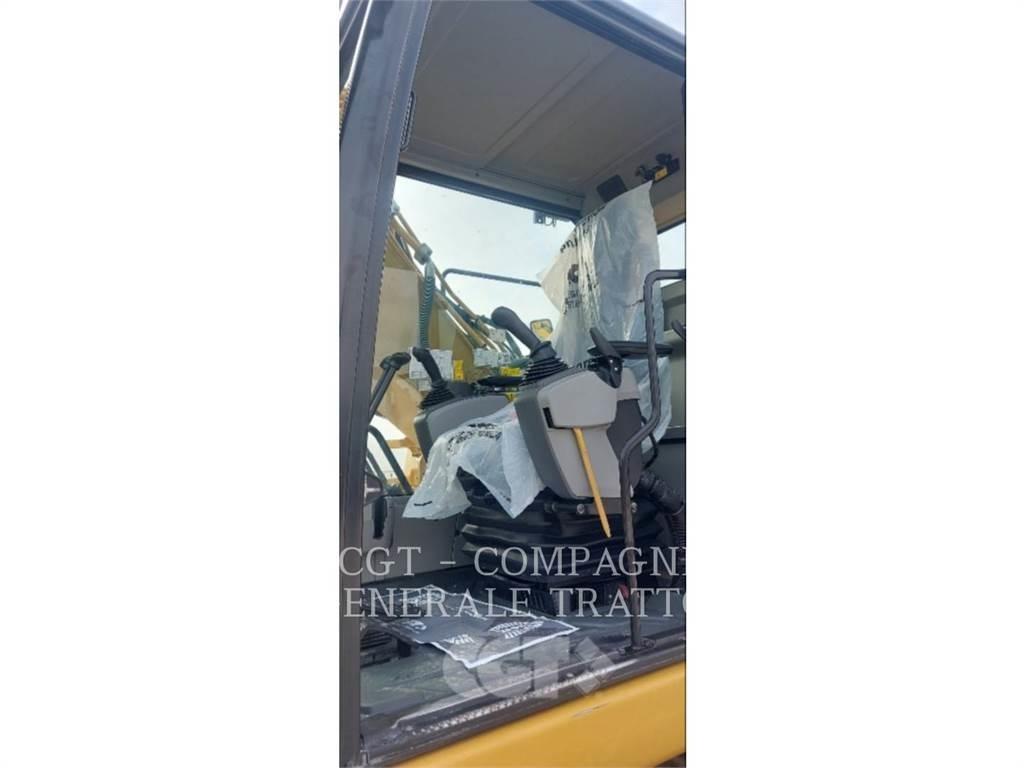 CAT 323F Pásové rýpadlá