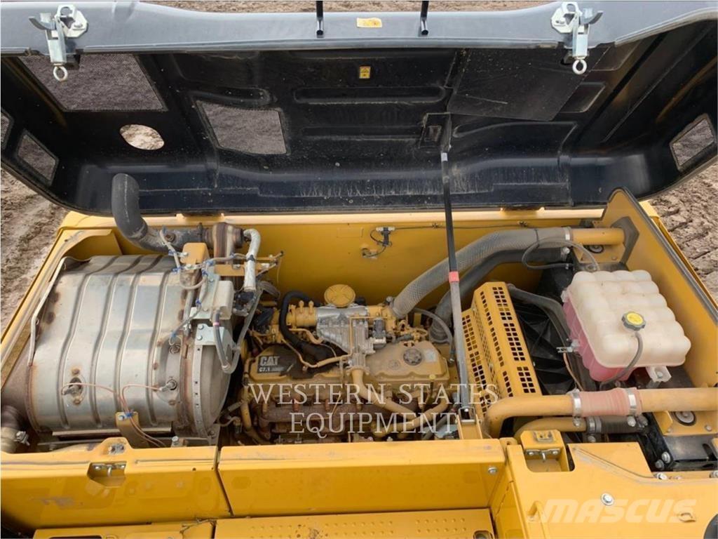 CAT 323F Pásové rýpadlá