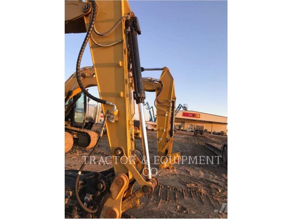 CAT 323F L Pásové rýpadlá