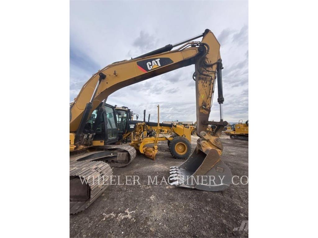 CAT 323F L CF Pásové rýpadlá
