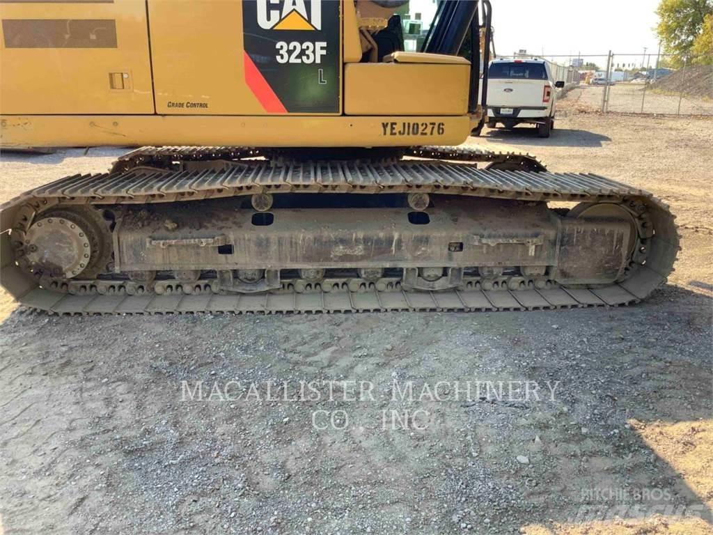 CAT 323FL Pásové rýpadlá