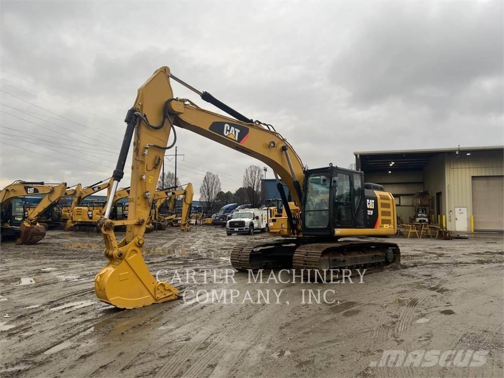 CAT 323FL Pásové rýpadlá