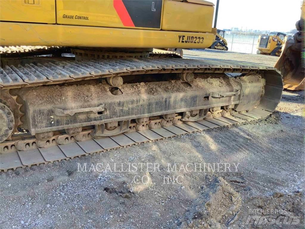 CAT 323FL Pásové rýpadlá