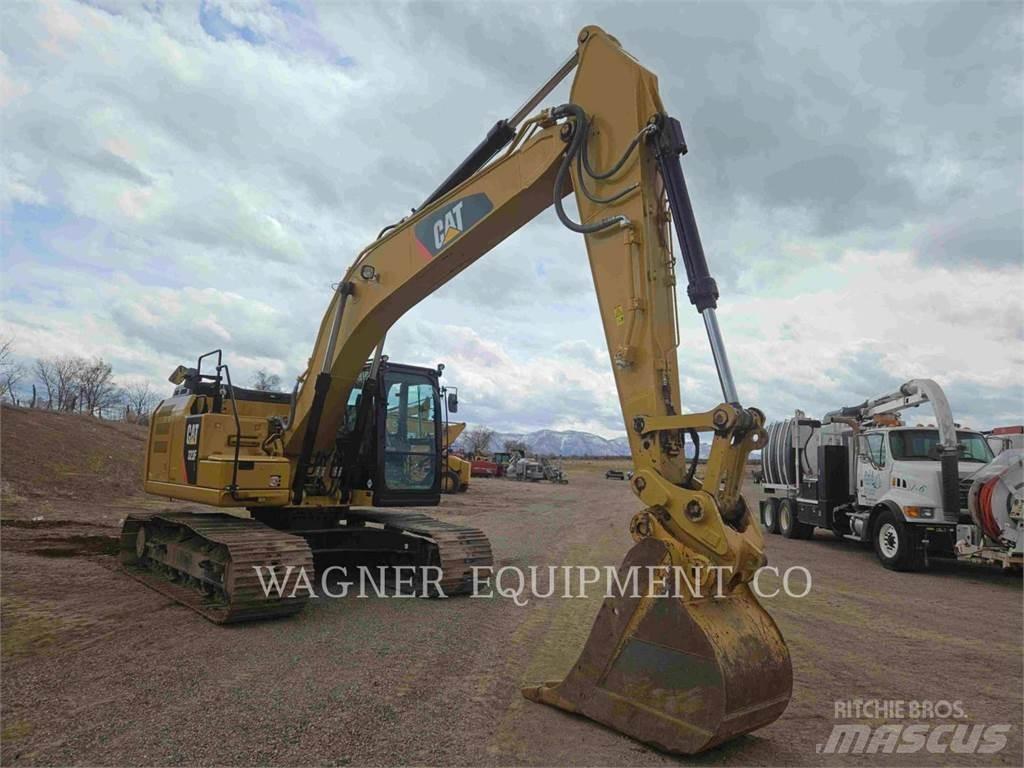 CAT 323FL Pásové rýpadlá