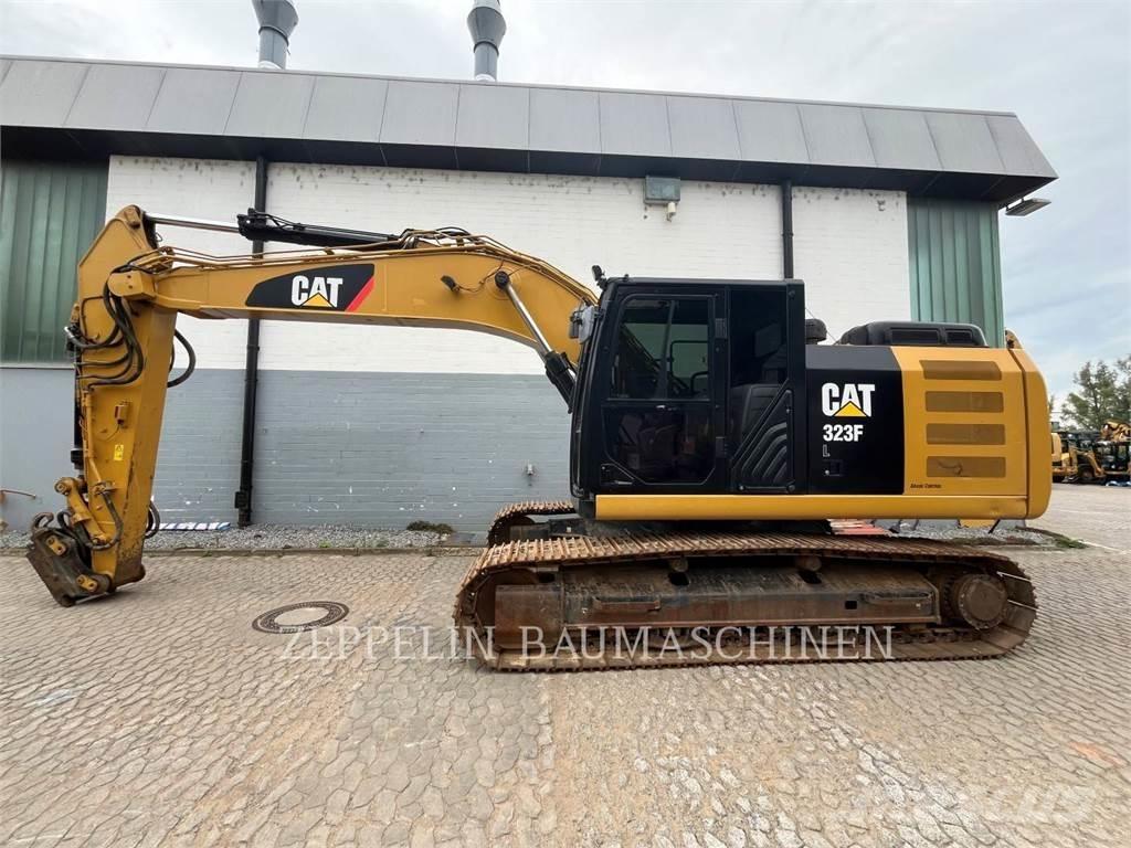 CAT 323FL Pásové rýpadlá