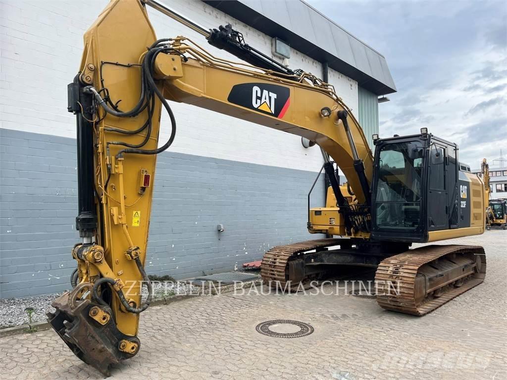 CAT 323FL Pásové rýpadlá