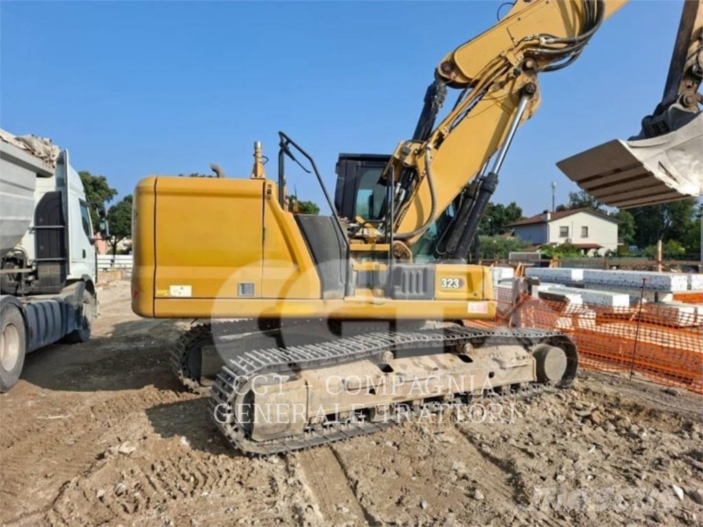 CAT 323LN Pásové rýpadlá