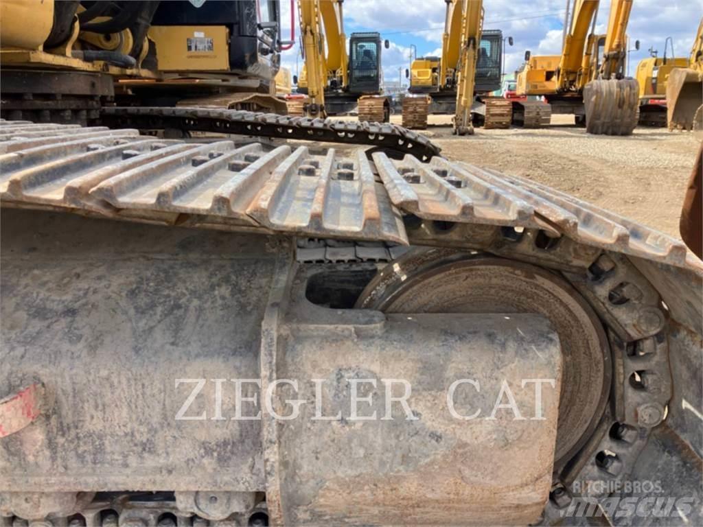 CAT 324D Pásové rýpadlá
