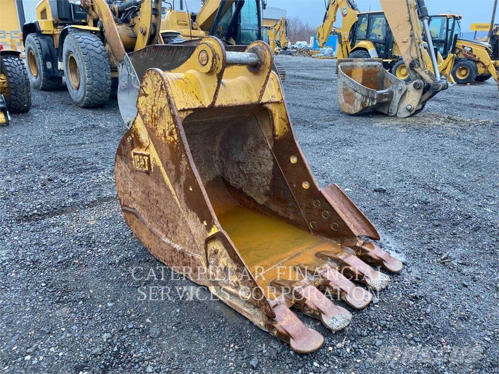 CAT 325 07D Pásové rýpadlá