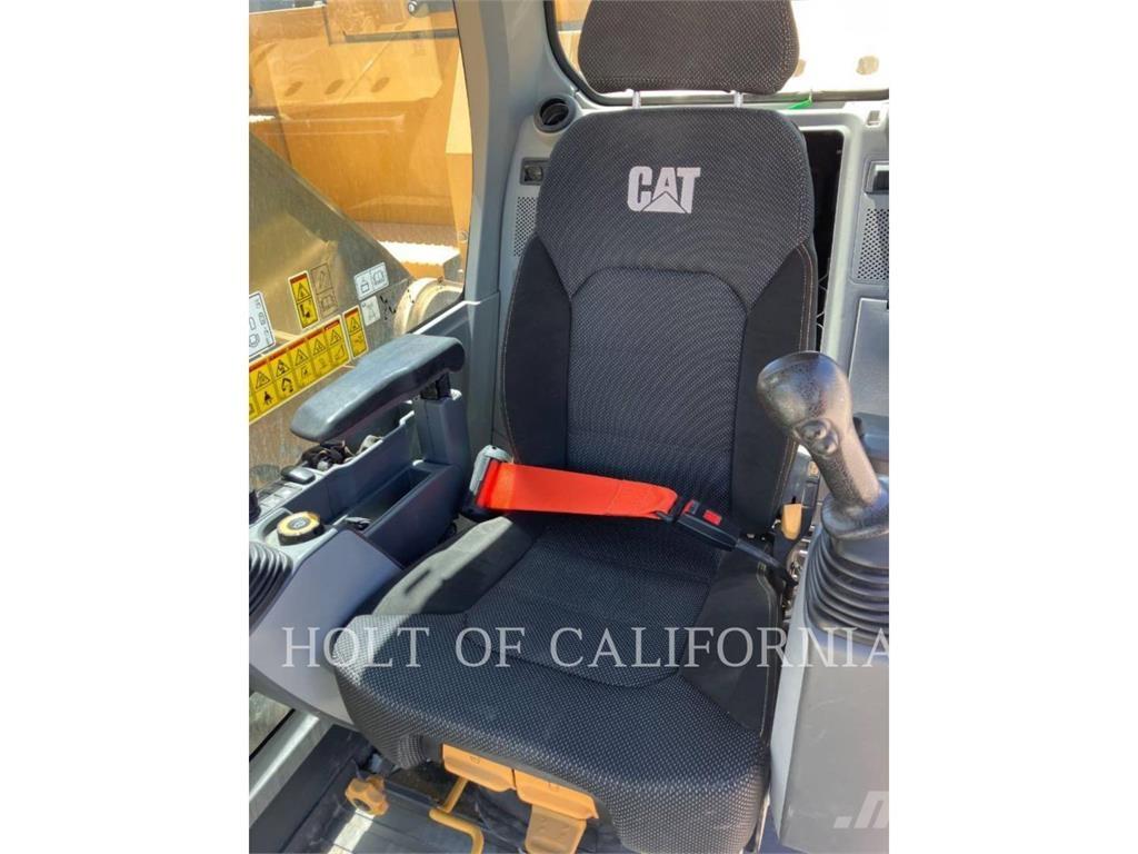 CAT 325 2D Pásové rýpadlá